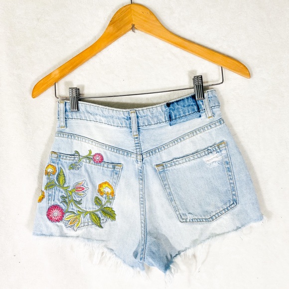 Bershka 🌸🌼 flower child shorts - Picture 4 of 6